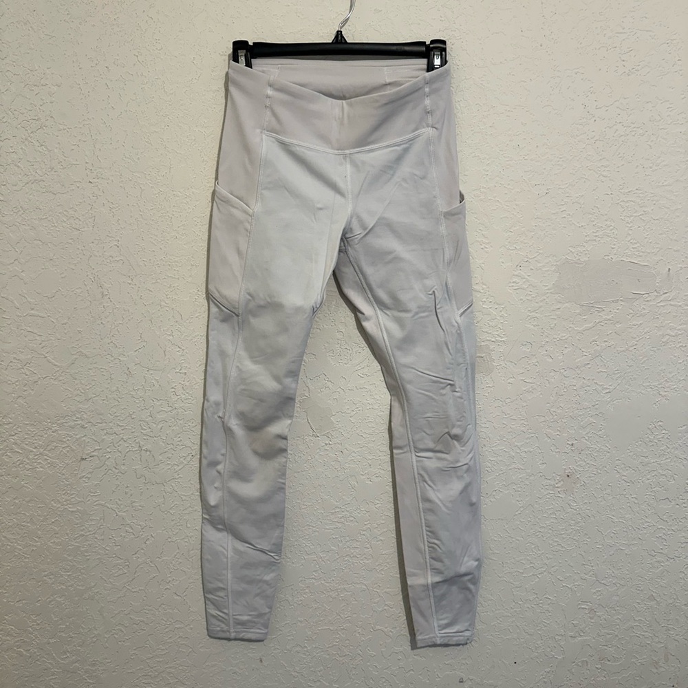 Lululemon white full-length leggings in excellent condition